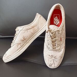 VANS Atwood Casual Athletic Shoes Sneakers Beige with Gold Palms  size 8